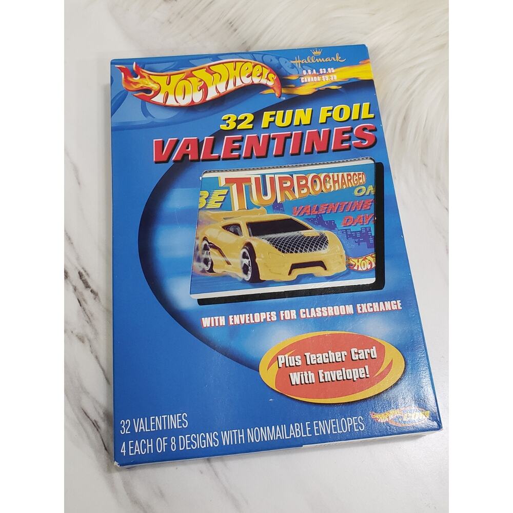 NEW 2004 Hot Wheels 32 Foil Valentines with Envelopes vintage cars classroom